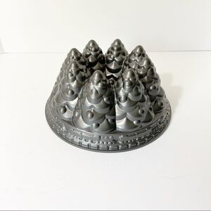 Nordic Ware Christmas Tree Bundt Cake Mold